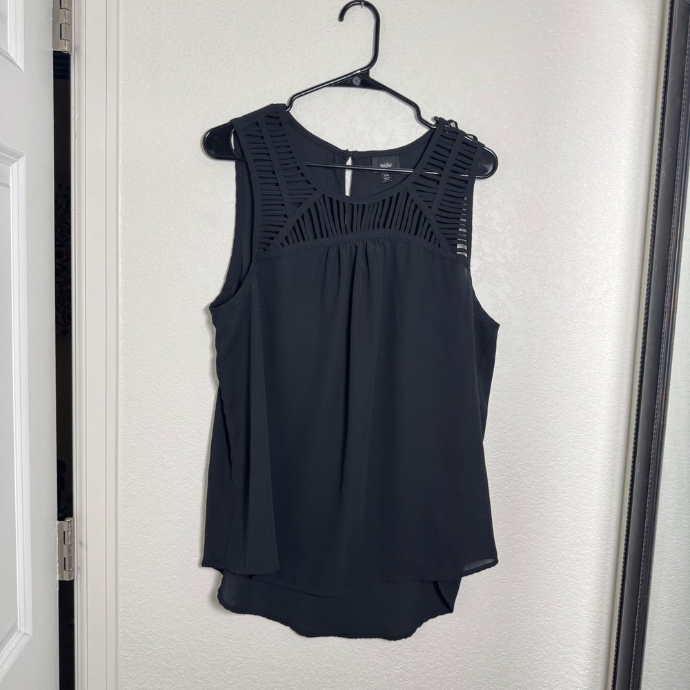 Mossimo Sleeveless Blouse Women XL Black Cage Cutout Neckline High-Low Hem Top